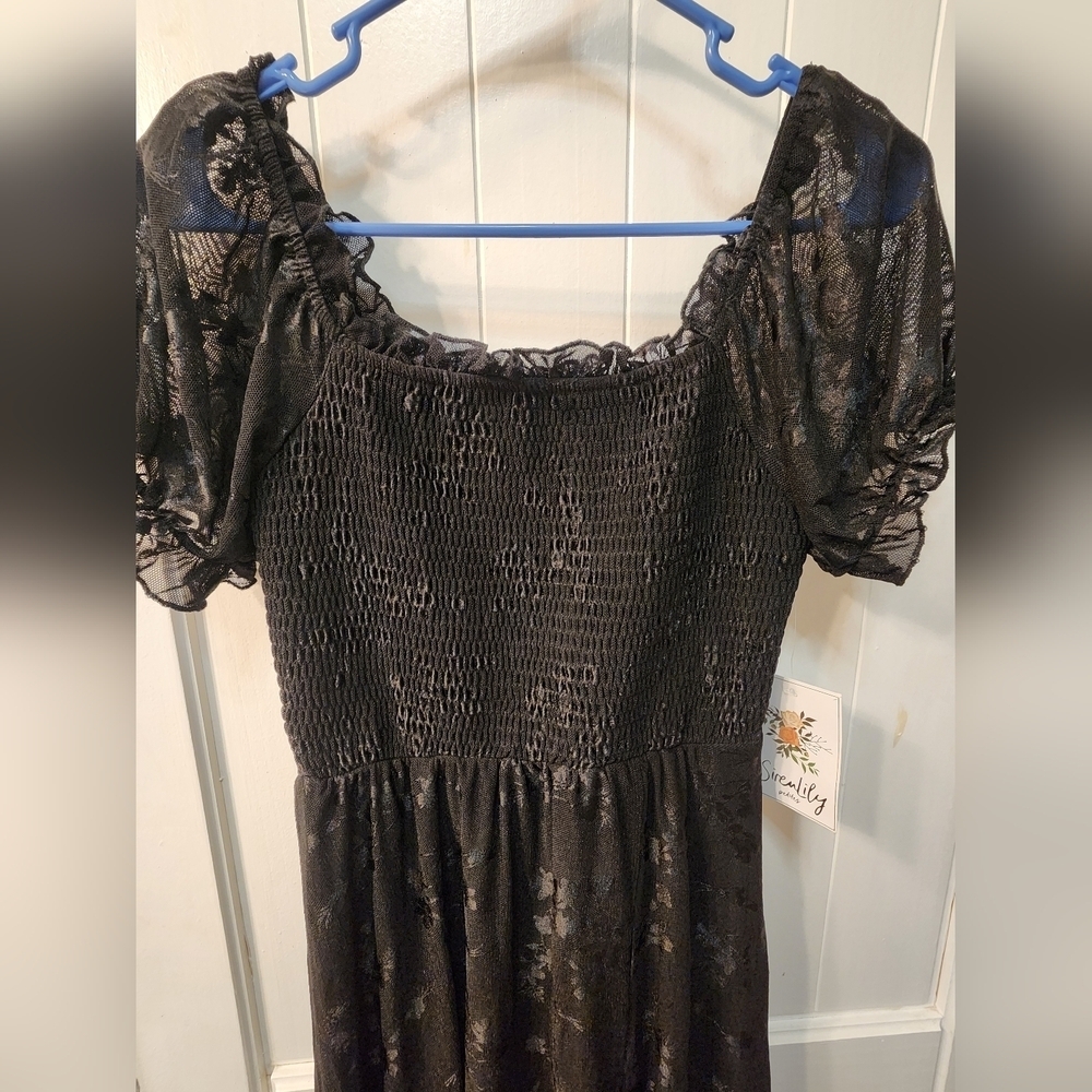 Siren Lily Black Floral Dress Size Petite S. - Picture 6 of 7